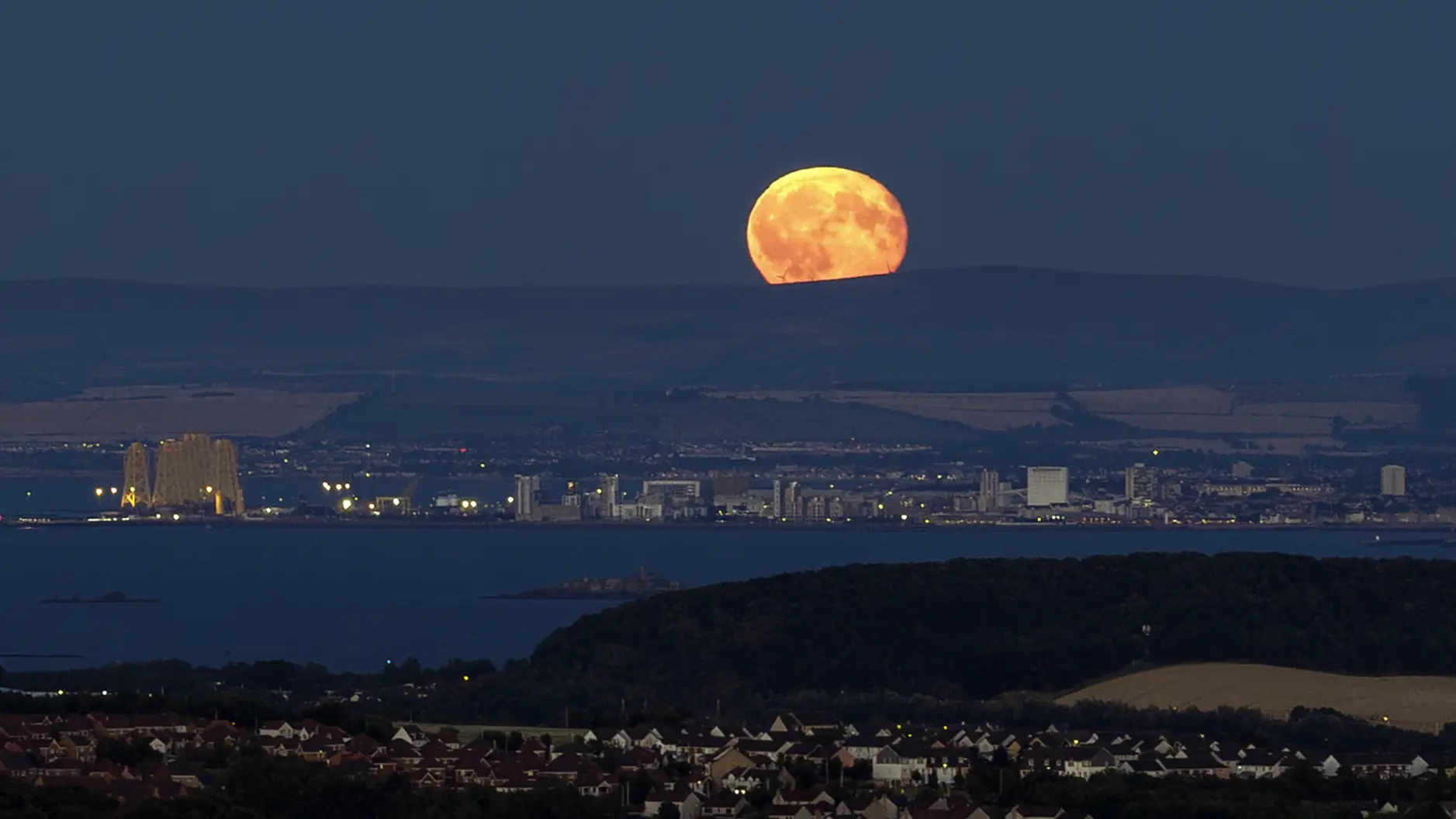 Moonshine on Leith